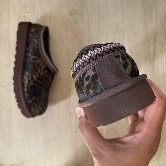 UGG Wmns Tasman Caspian Slipper ‘Burnt Cedar Cheetah’ 1158350-BCDR Size 8 NEW - Picture 9 of 13